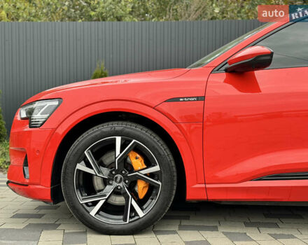 Красный Ауди E-Tron, объемом двигателя 0 л и пробегом 59 тыс. км за 37900 $, фото 3 на Automoto.ua