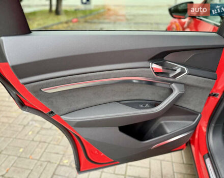 Красный Ауди E-Tron, объемом двигателя 0 л и пробегом 37 тыс. км за 49500 $, фото 44 на Automoto.ua