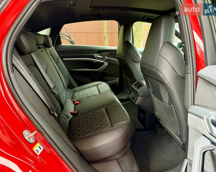 Красный Ауди E-Tron, объемом двигателя 0 л и пробегом 37 тыс. км за 49500 $, фото 55 на Automoto.ua