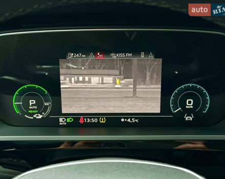 Красный Ауди E-Tron, объемом двигателя 0 л и пробегом 37 тыс. км за 49500 $, фото 87 на Automoto.ua