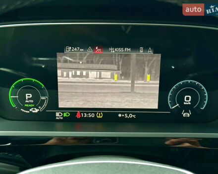 Красный Ауди E-Tron, объемом двигателя 0 л и пробегом 37 тыс. км за 49500 $, фото 88 на Automoto.ua