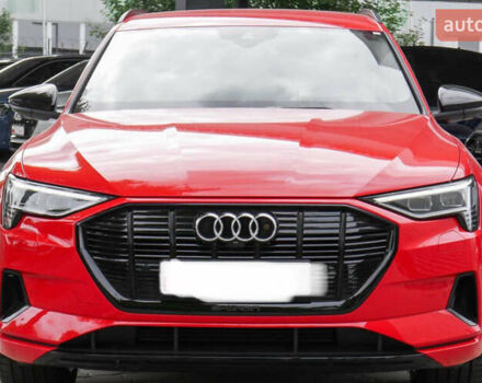 Червоний Ауді E-Tron, об'ємом двигуна 0 л та пробігом 120 тис. км за 56900 $, фото 1 на Automoto.ua