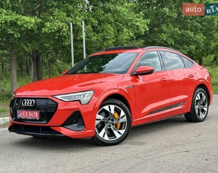 Червоний Ауді E-Tron, об'ємом двигуна 0 л та пробігом 25 тис. км за 37800 $, фото 1 на Automoto.ua