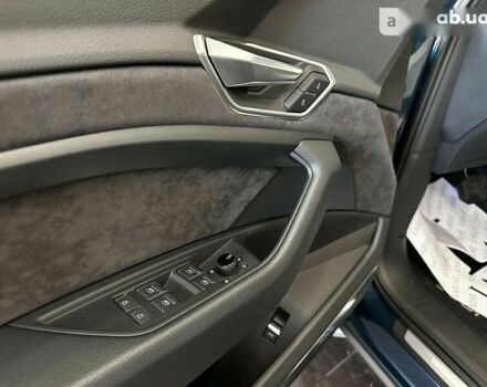 Ауди E-Tron, объемом двигателя 0 л и пробегом 39 тыс. км за 47500 $, фото 14 на Automoto.ua