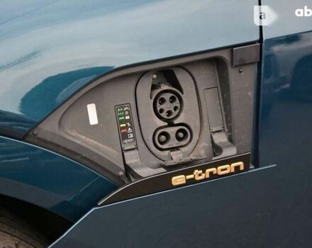 Ауди E-Tron, объемом двигателя 0 л и пробегом 48 тыс. км за 55900 $, фото 11 на Automoto.ua