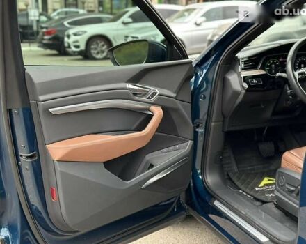Ауди E-Tron, объемом двигателя 0 л и пробегом 48 тыс. км за 55900 $, фото 20 на Automoto.ua