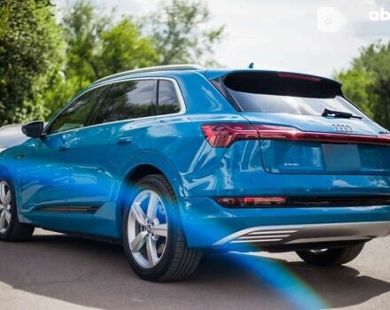 Ауди E-Tron, объемом двигателя 0 л и пробегом 13 тыс. км за 62500 $, фото 4 на Automoto.ua