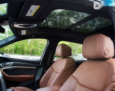 Ауди E-Tron, объемом двигателя 0 л и пробегом 13 тыс. км за 62500 $, фото 11 на Automoto.ua