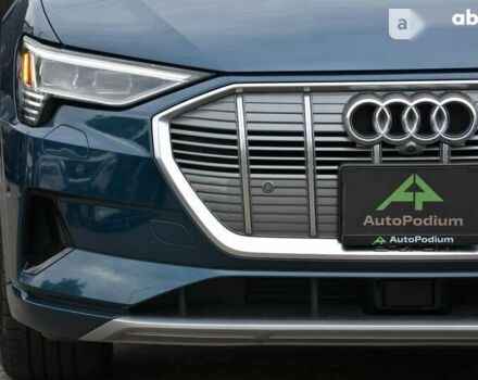 Ауди E-Tron, объемом двигателя 0 л и пробегом 48 тыс. км за 55900 $, фото 8 на Automoto.ua
