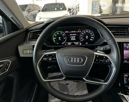Ауди E-Tron, объемом двигателя 0 л и пробегом 39 тыс. км за 47500 $, фото 17 на Automoto.ua