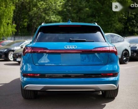 Ауди E-Tron, объемом двигателя 0 л и пробегом 13 тыс. км за 62500 $, фото 5 на Automoto.ua