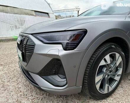 Ауді E-Tron, об'ємом двигуна 0 л та пробігом 5 тис. км за 65000 $, фото 4 на Automoto.ua