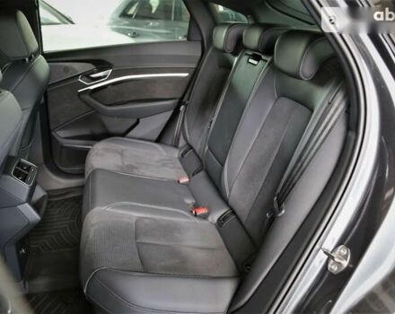 Ауди E-Tron, объемом двигателя 0 л и пробегом 42 тыс. км за 89000 $, фото 9 на Automoto.ua