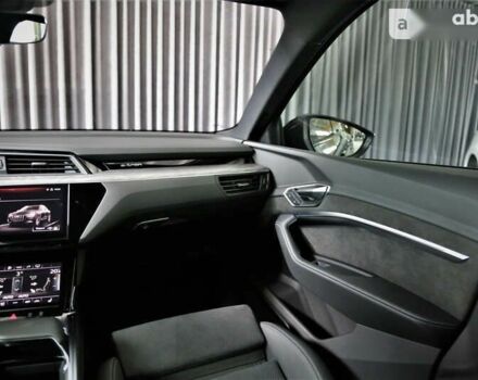 Ауди E-Tron, объемом двигателя 0 л и пробегом 42 тыс. км за 89000 $, фото 14 на Automoto.ua