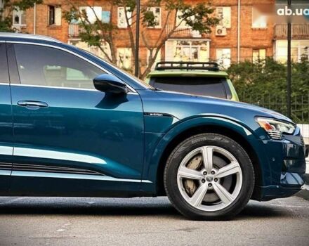 Ауди E-Tron, объемом двигателя 0 л и пробегом 77 тыс. км за 27500 $, фото 11 на Automoto.ua