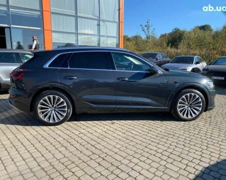Ауди E-Tron, объемом двигателя 0 л и пробегом 66 тыс. км за 32900 $, фото 7 на Automoto.ua