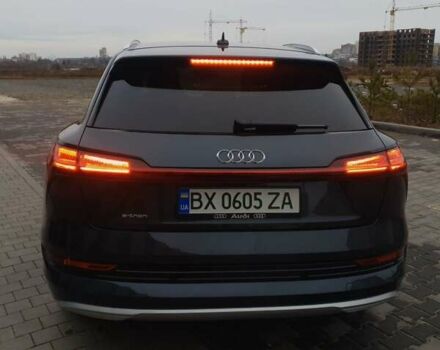 Ауди E-Tron, объемом двигателя 0 л и пробегом 15 тыс. км за 47200 $, фото 10 на Automoto.ua