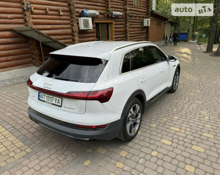 Ауди E-Tron, объемом двигателя 0 л и пробегом 62 тыс. км за 25300 $, фото 27 на Automoto.ua