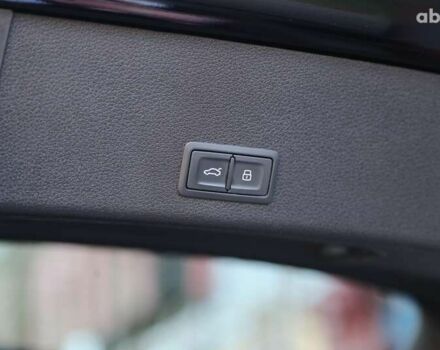 Ауди E-Tron, объемом двигателя 0 л и пробегом 140 тыс. км за 31900 $, фото 29 на Automoto.ua