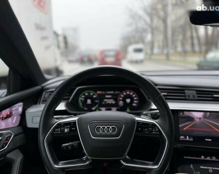 Ауди E-Tron, объемом двигателя 0 л и пробегом 109 тыс. км за 29888 $, фото 9 на Automoto.ua