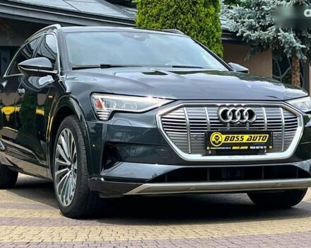 Ауди E-Tron, объемом двигателя 0 л и пробегом 94 тыс. км за 30590 $, фото 8 на Automoto.ua