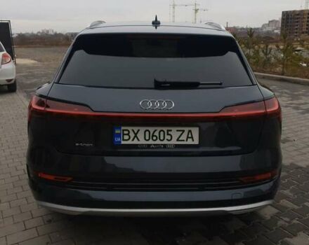 Ауди E-Tron, объемом двигателя 0 л и пробегом 15 тыс. км за 47200 $, фото 11 на Automoto.ua
