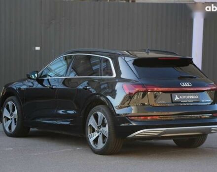 Ауди E-Tron, объемом двигателя 0 л и пробегом 140 тыс. км за 31900 $, фото 4 на Automoto.ua
