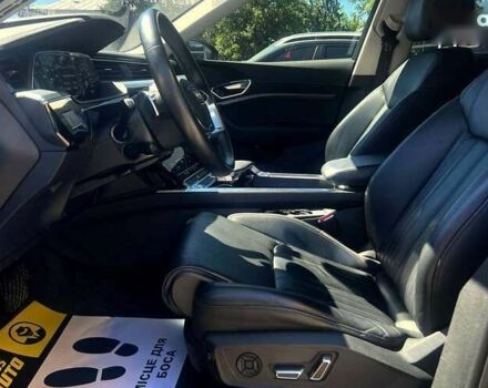 Ауді E-Tron, об'ємом двигуна 0 л та пробігом 91 тис. км за 32700 $, фото 10 на Automoto.ua