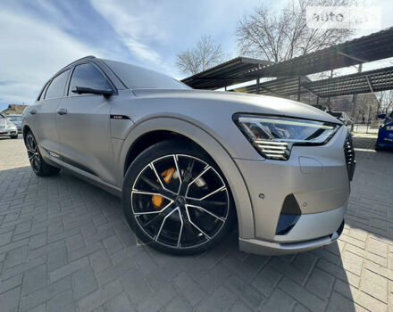 Ауді E-Tron, об'ємом двигуна 0 л та пробігом 129 тис. км за 45500 $, фото 11 на Automoto.ua