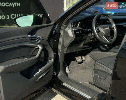 Ауди E-Tron, объемом двигателя 0 л и пробегом 115 тыс. км за 33000 $, фото 17 на Automoto.ua