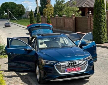 Ауди E-Tron, объемом двигателя 0 л и пробегом 55 тыс. км за 32500 $, фото 3 на Automoto.ua