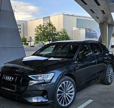 Ауди E-Tron, объемом двигателя 0 л и пробегом 75 тыс. км за 29800 $, фото 11 на Automoto.ua