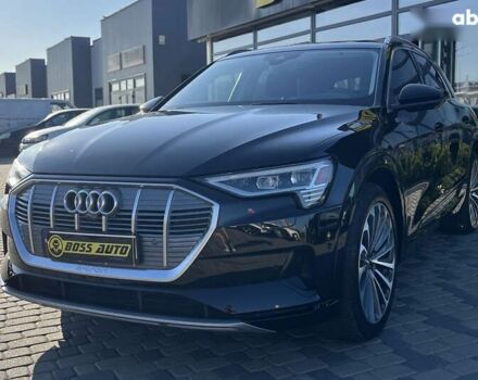Ауди E-Tron, объемом двигателя 0 л и пробегом 64 тыс. км за 33990 $, фото 2 на Automoto.ua