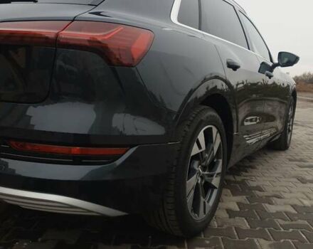 Ауди E-Tron, объемом двигателя 0 л и пробегом 15 тыс. км за 47200 $, фото 9 на Automoto.ua