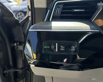 Ауди E-Tron, объемом двигателя 0 л и пробегом 165 тыс. км за 29800 $, фото 25 на Automoto.ua