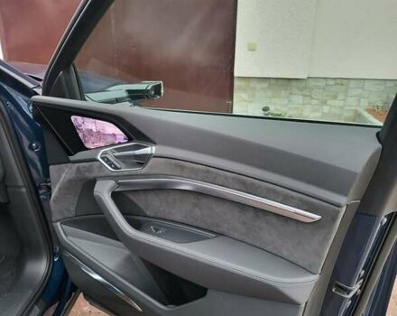 Ауди E-Tron, объемом двигателя 0 л и пробегом 95 тыс. км за 37000 $, фото 13 на Automoto.ua