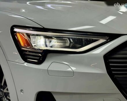 Ауди E-Tron, объемом двигателя 0 л и пробегом 36 тыс. км за 35000 $, фото 29 на Automoto.ua