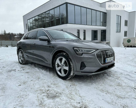 Ауді E-Tron, об'ємом двигуна 0 л та пробігом 115 тис. км за 42000 $, фото 3 на Automoto.ua