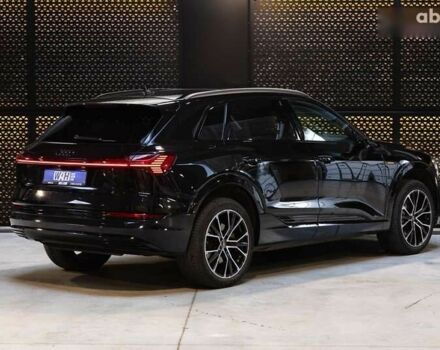 Ауди E-Tron, объемом двигателя 0 л и пробегом 133 тыс. км за 28200 $, фото 7 на Automoto.ua
