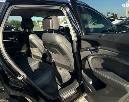 Ауди E-Tron, объемом двигателя 0 л и пробегом 64 тыс. км за 33990 $, фото 11 на Automoto.ua