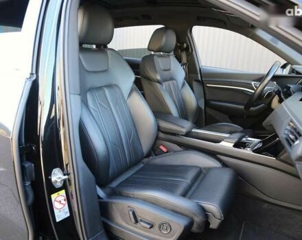 Ауди E-Tron, объемом двигателя 0 л и пробегом 140 тыс. км за 31900 $, фото 10 на Automoto.ua