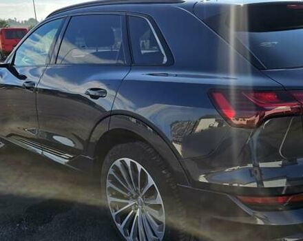 Ауди E-Tron, объемом двигателя 0 л и пробегом 75 тыс. км за 29800 $, фото 6 на Automoto.ua