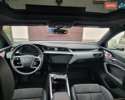Ауди E-Tron, объемом двигателя 0 л и пробегом 95 тыс. км за 37000 $, фото 8 на Automoto.ua