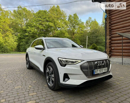 Ауди E-Tron, объемом двигателя 0 л и пробегом 62 тыс. км за 25300 $, фото 5 на Automoto.ua