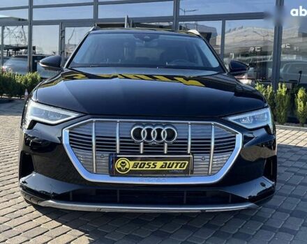 Ауди E-Tron, объемом двигателя 0 л и пробегом 64 тыс. км за 33990 $, фото 1 на Automoto.ua