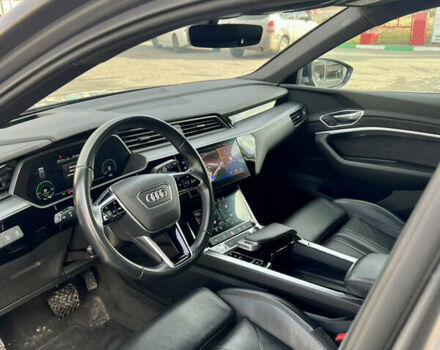 Ауди E-Tron, объемом двигателя 0 л и пробегом 67 тыс. км за 34999 $, фото 30 на Automoto.ua