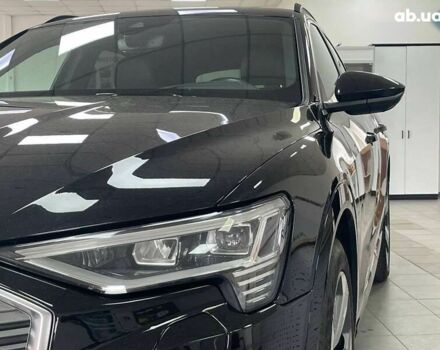 Ауди E-Tron, объемом двигателя 0 л и пробегом 135 тыс. км за 34490 $, фото 10 на Automoto.ua