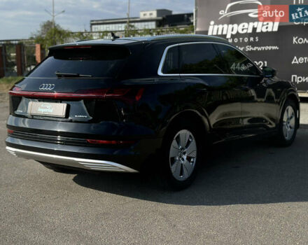 Ауди E-Tron, объемом двигателя 0 л и пробегом 115 тыс. км за 33000 $, фото 6 на Automoto.ua