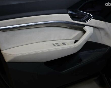 Ауди E-Tron, объемом двигателя 0 л и пробегом 138 тыс. км за 26900 $, фото 12 на Automoto.ua