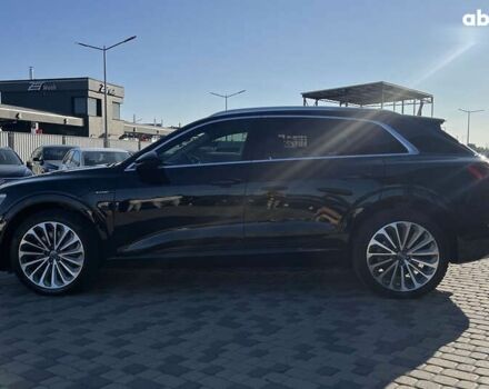 Ауди E-Tron, объемом двигателя 0 л и пробегом 64 тыс. км за 33990 $, фото 3 на Automoto.ua